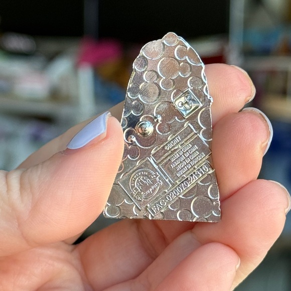 Disney Parks 2024 Imaginative Icons Mystery Pin Set— Sword in the Stone - Picture 3 of 5